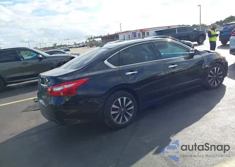 2016 Nissan Altima 2.5 Sv z USA, uszkodzony, nr VIN 1N4AL3AP8GC123603